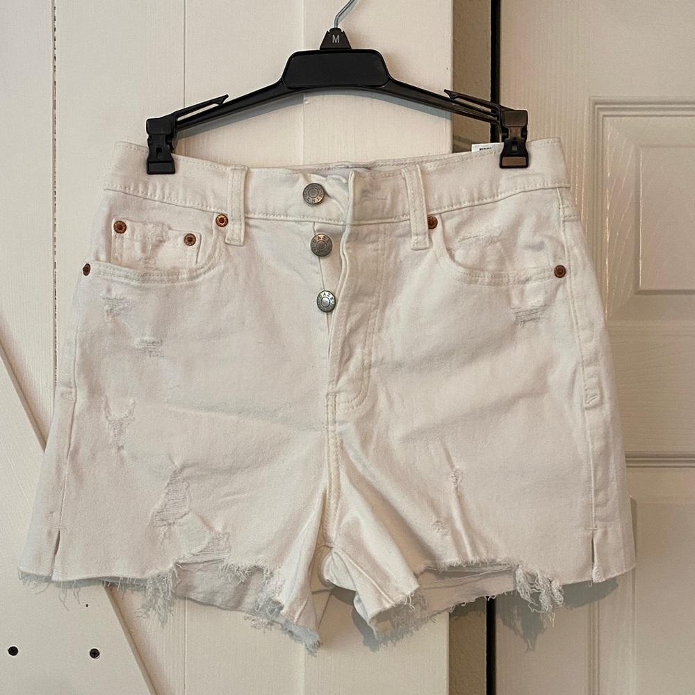 Daze denim white shorts